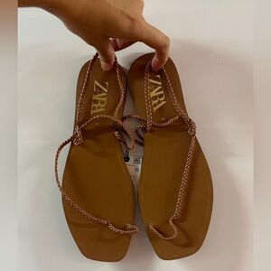 MOVING SALE!! NWT Zara Toe Strap Sandals!
